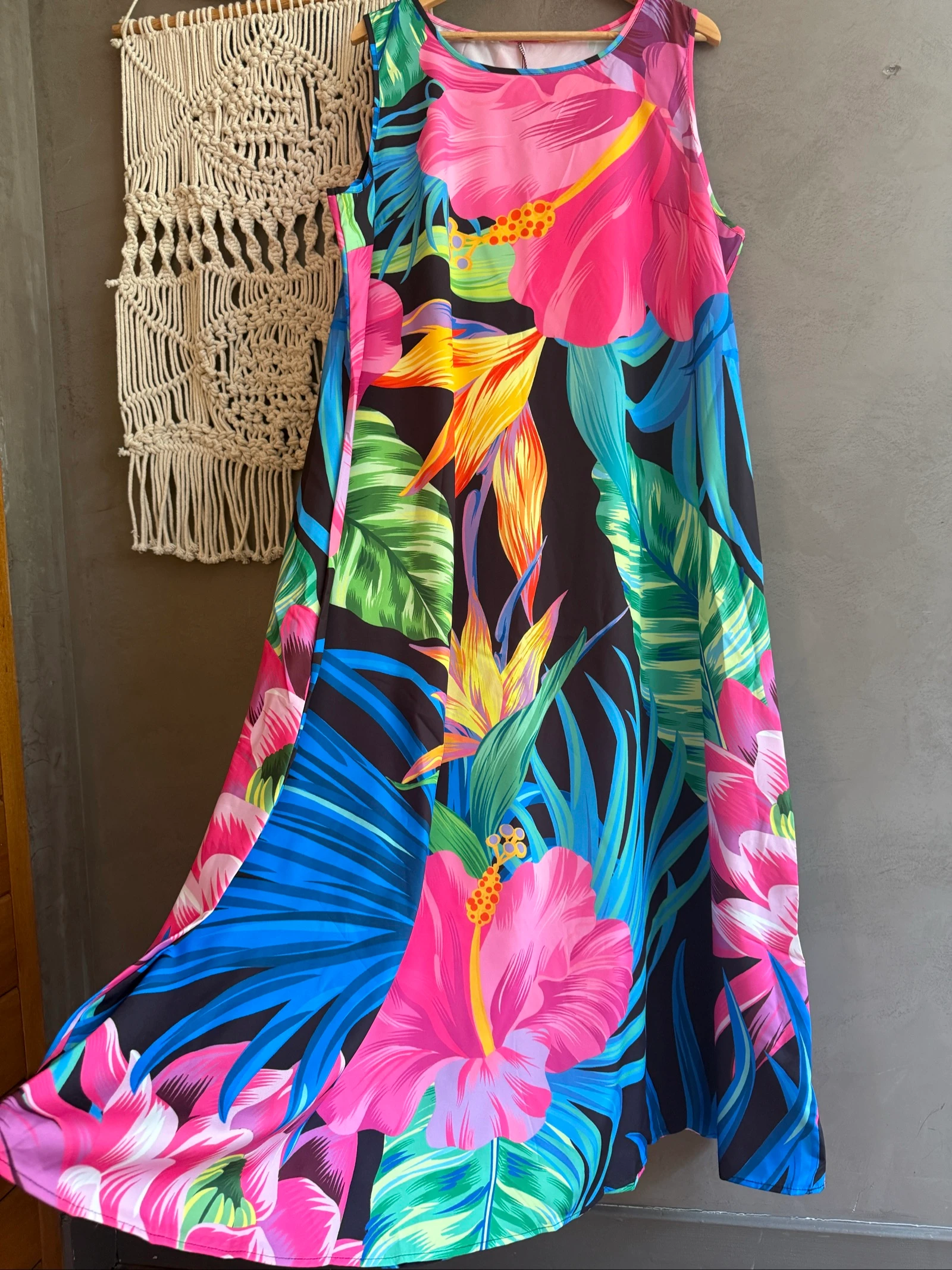 Robe taille 50/52 jolis coloris confortable ample